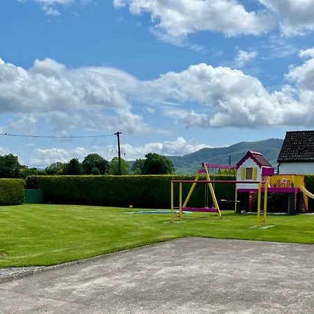 V93c9r0 Stone View Wonderful Spacious Two Bed Attic Private Entrance Private Bathroom With Kitchenette * Cill Airne