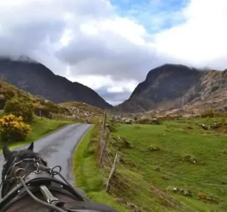 V93c9r0 Stone View Wonderful Spacious Two Bed Attic Private Entrance Private Bathroom With Kitchenette Apartamento *