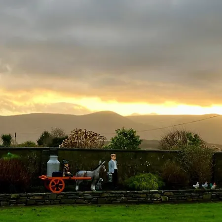 V93c9r0 Stone View Wonderful Spacious Two Bed Attic Private Entrance Private Bathroom With Kitchenette Apartamento