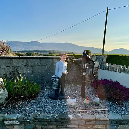 V93c9r0 Stone View Wonderful Spacious Two Bed Attic Private Entrance Private Bathroom With Kitchenette